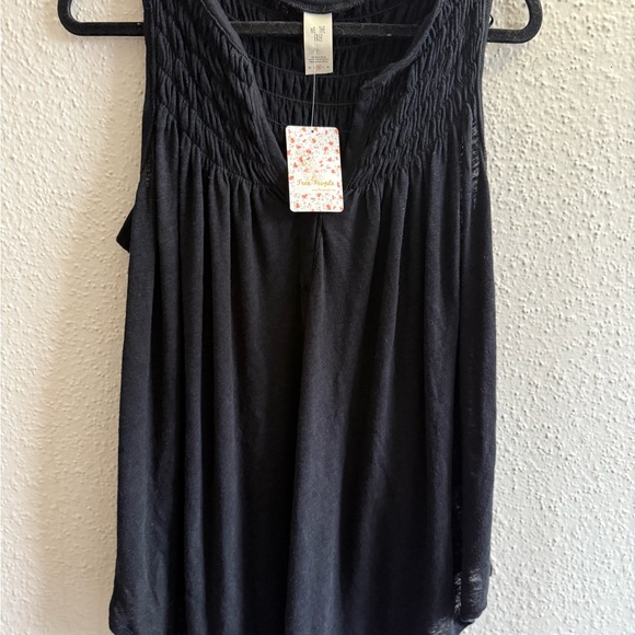 Free People Black Smocked Sleeveless Top Women’s Size M Linen Blend - Picture 4 of 11